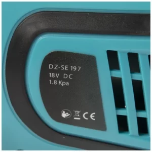 aspirator-portabil-detoolz-600ml-18v-cu-extensie-si-perie